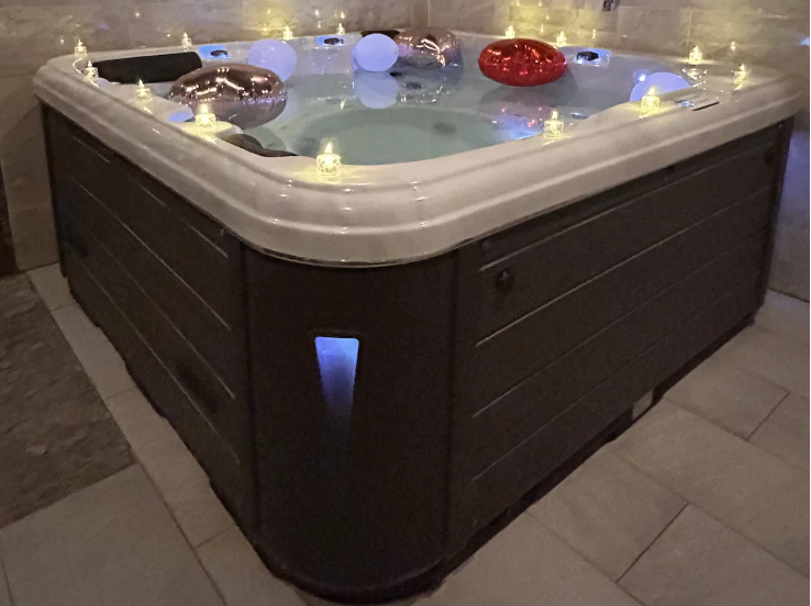 spa jaccuzzi lens harnes privatif loveroom