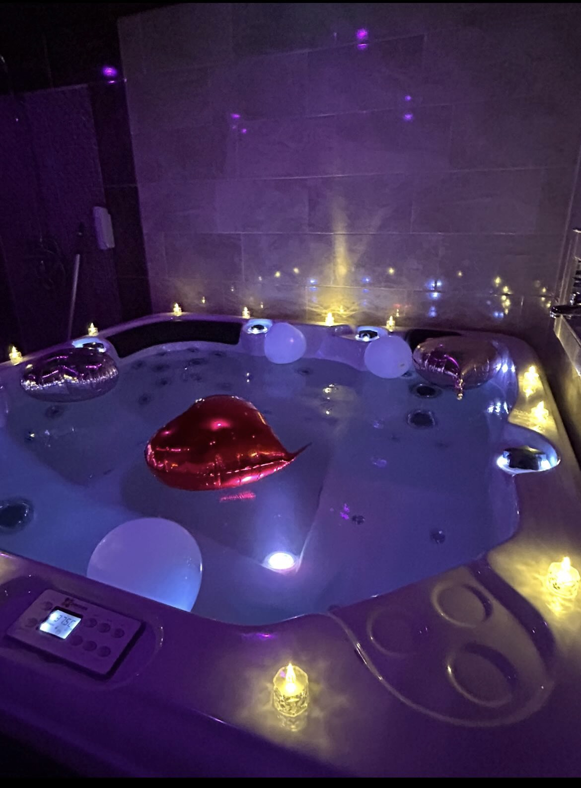 Profitez d'un moment de détente dans le spa de serenity situé à Lens